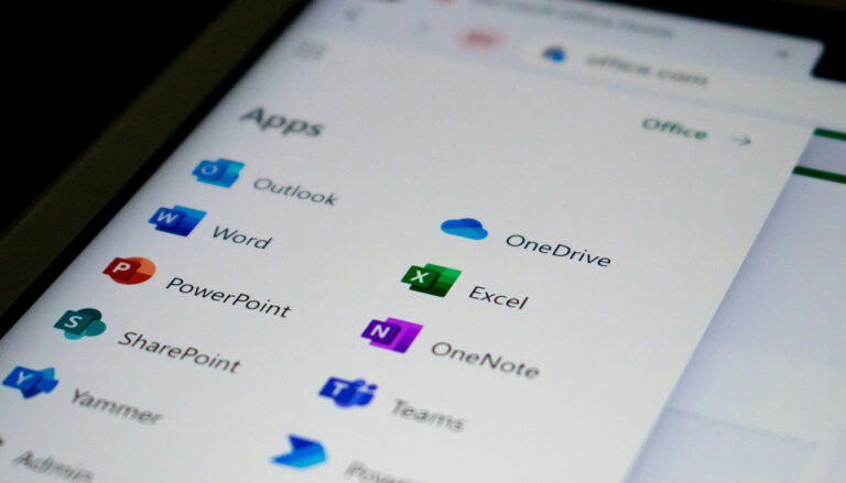 Découvrez les meilleures méthodes pour se former efficacement à Microsoft 365 en ligne, avec des conseils pratiques et des ressources adaptées à tous les niveaux.