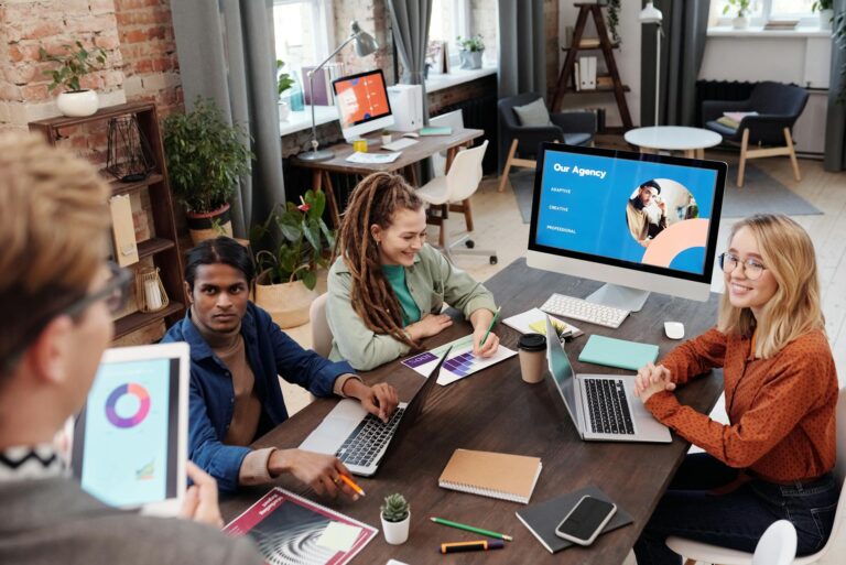 Agence SEO Aix en Provence — réunion agence SEO bureau
