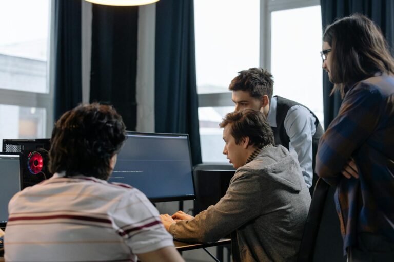 Développement logiciel sur mesure coûts, — équipe de développement logiciel en réunion