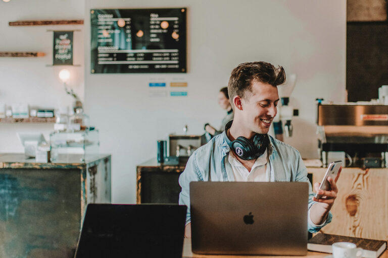 Découvrez comment les avis clients deviennent un levier numérique essentiel pour dynamiser et accroître les performances de votre e-commerce.