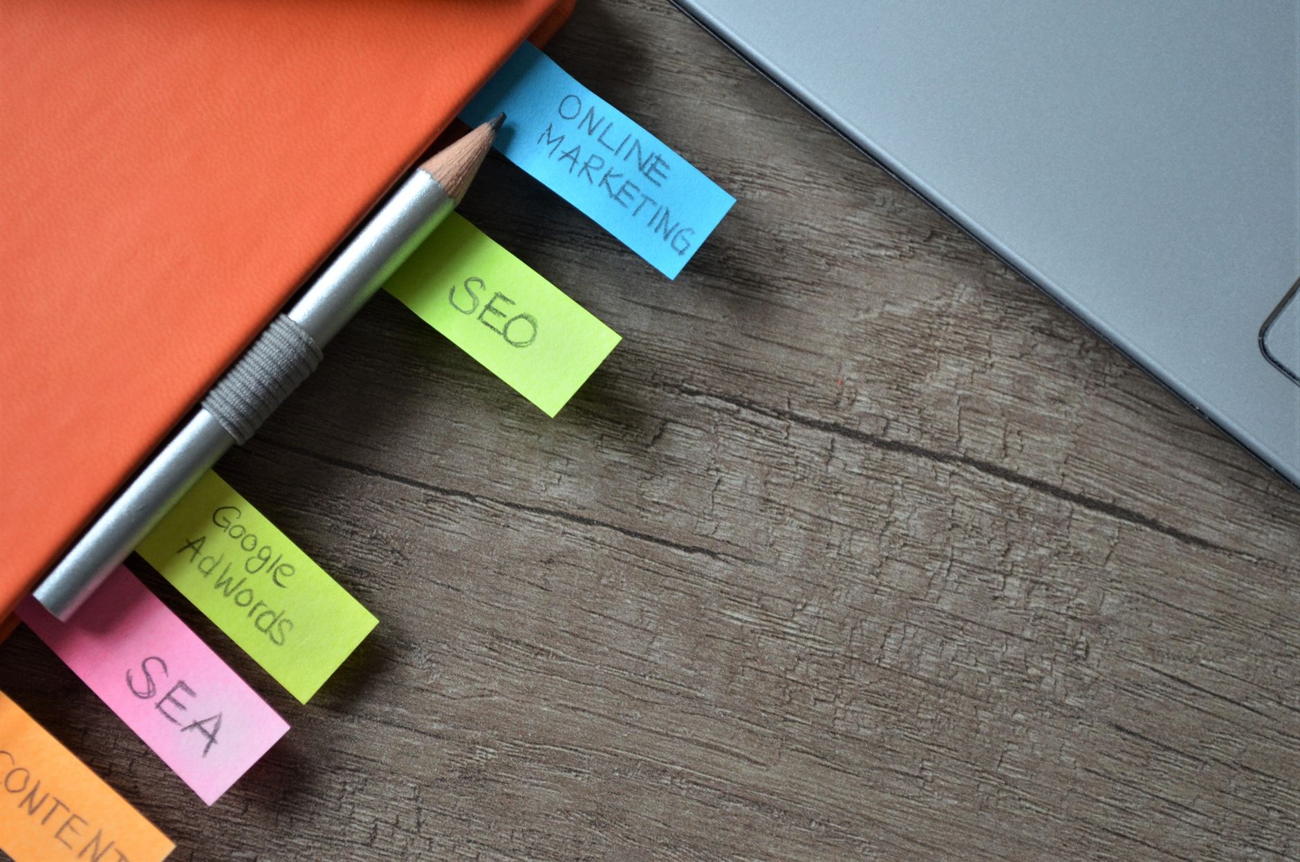 Comprendre les fondamentaux des mots-clés SEO — outils d'analyse de mots-clés SEO