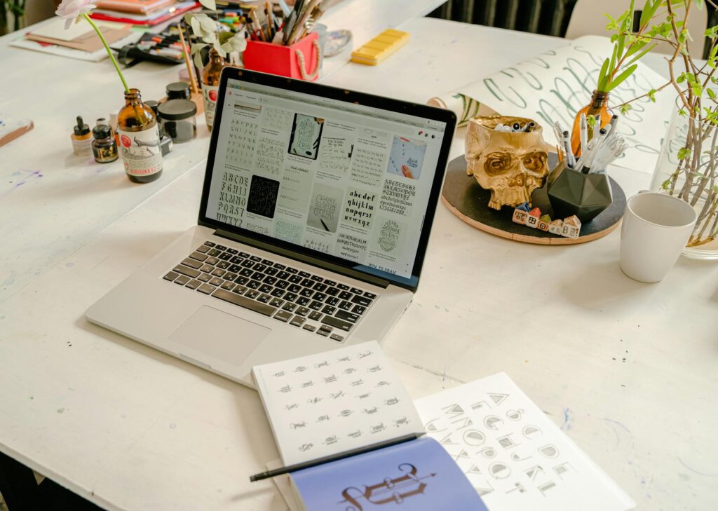 Quelle police pour un site — espace de travail design typographie web