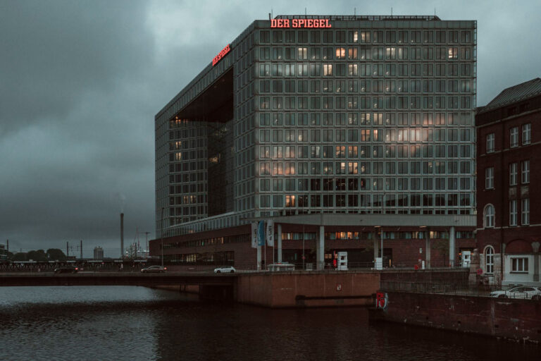 Autorité de régulation de la — bâtiment bureau de régulation des médias