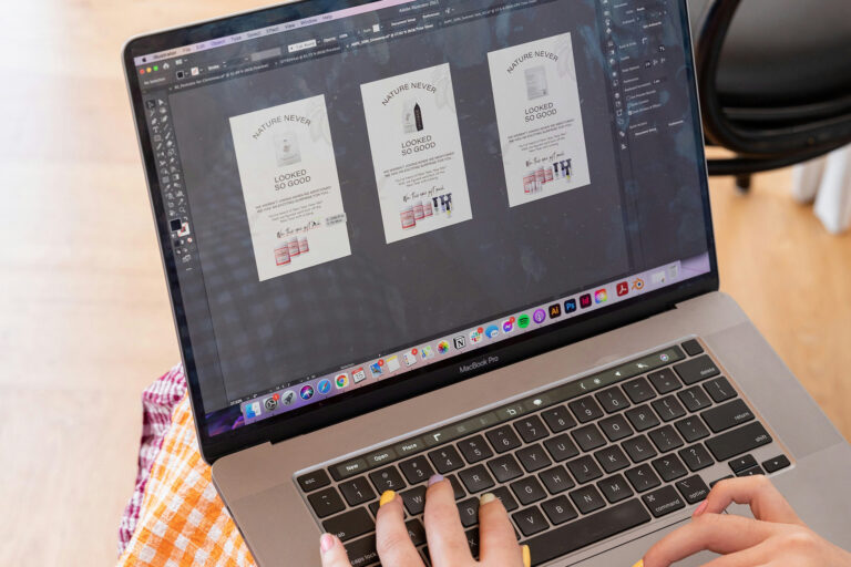 découvrez une méthode simple et rapide pour ajouter une typo sur illustrator, compatible mac, pc et ipad. suivez notre guide étape par étape pour maîtriser cette technique essentielle.