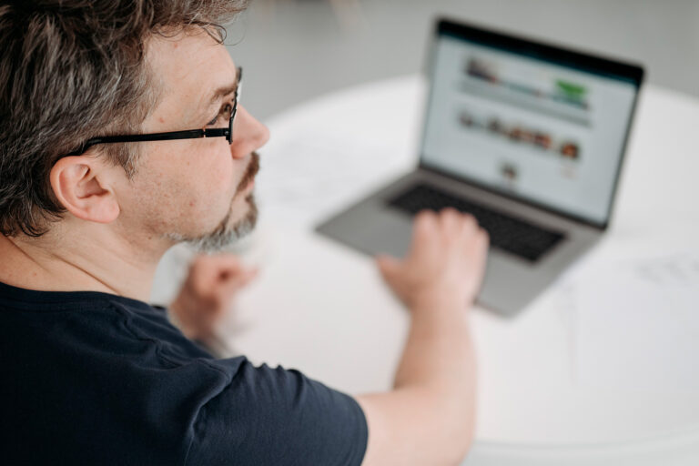 Peut-on savoir qui visite un — visualisation des données d'analyse de site
