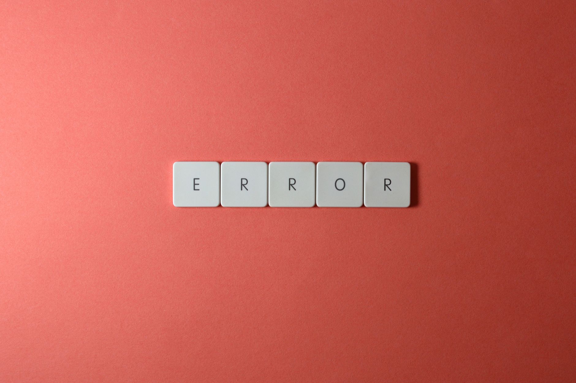 ERR_CONNECTION_TIMED_OUT WordPress : décrypter l’erreur avant de la corriger — écran d'ordinateur message d'erreur