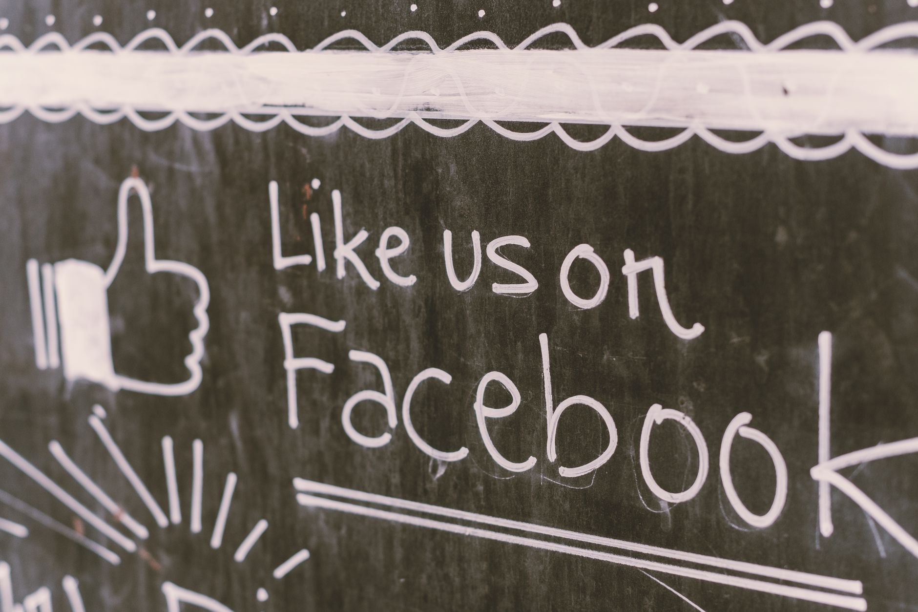 Acheter des commentaires Facebook sans se brûler : comprendre les enjeux réels — engagement commentaires sur les réseaux sociaux