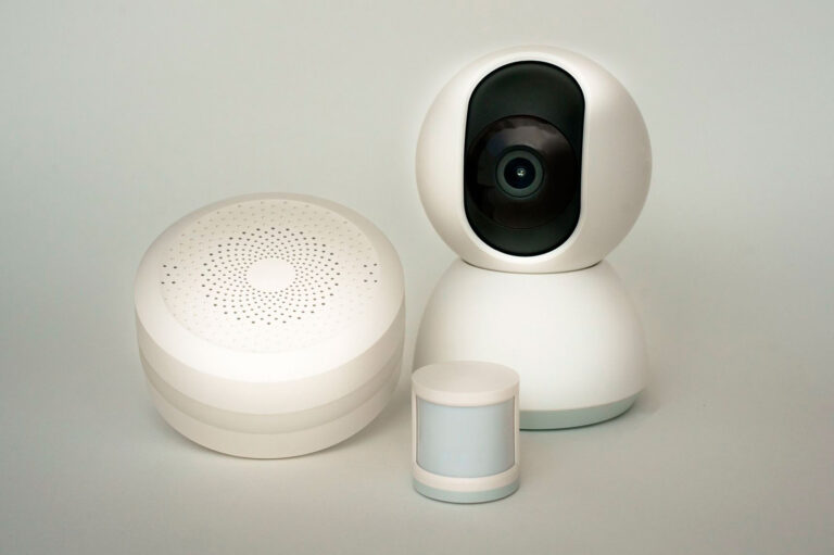 Sécurité des IoT enjeux, bonnes — dispositifs de sécurité maison intelligente