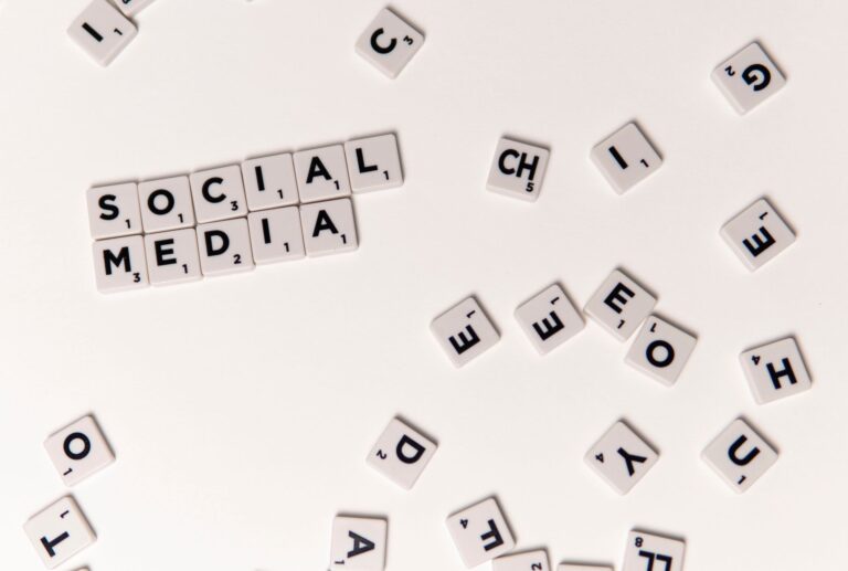 Texte gras Facebook comment écrire, — texte en gras sur les réseaux sociaux