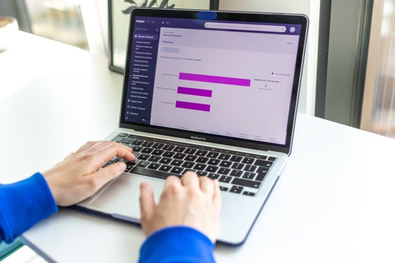 Ajouter un champ personnalisé sur — personnalisation des fiches produits Shopify