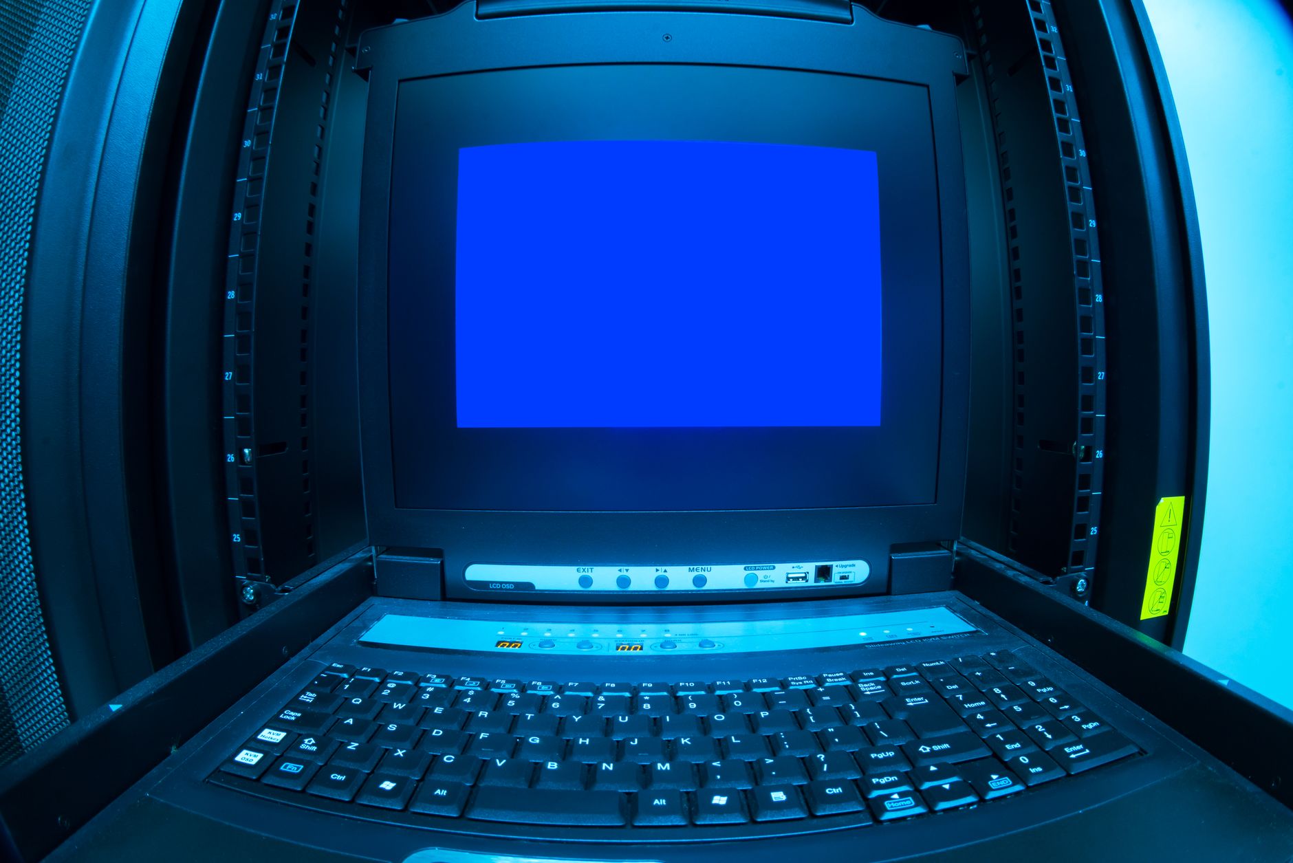 Erreur « An error occurred while applying security settings VMware » pendant l’installation : comprendre ce qui coince réellement — écran d'ordinateur erreur installation VMware