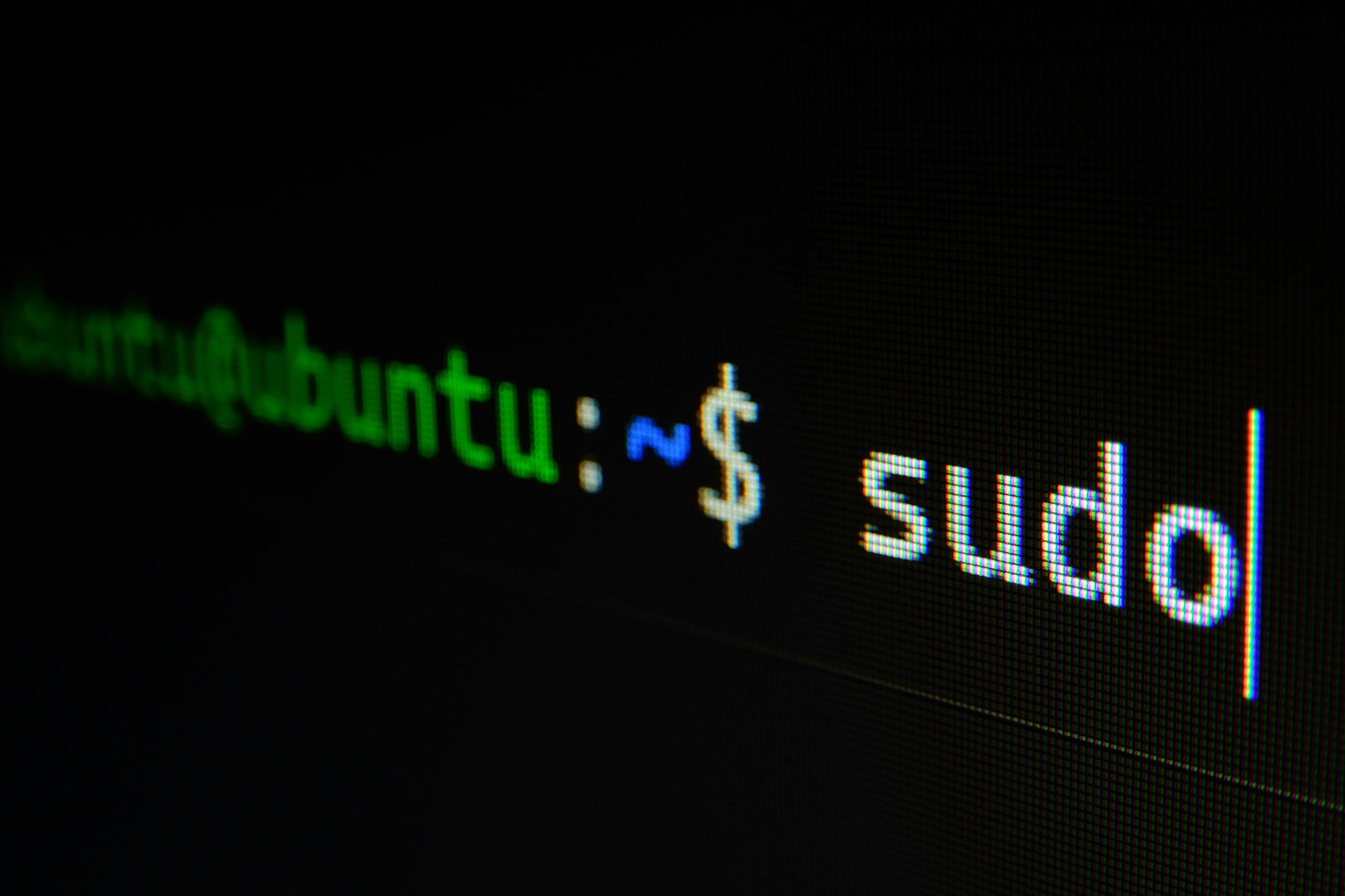 découvrez comment utiliser la commande cut sous linux pour extraire facilement des champs et délimiter du texte en ligne de commande, avec des exemples pratiques et conseils.