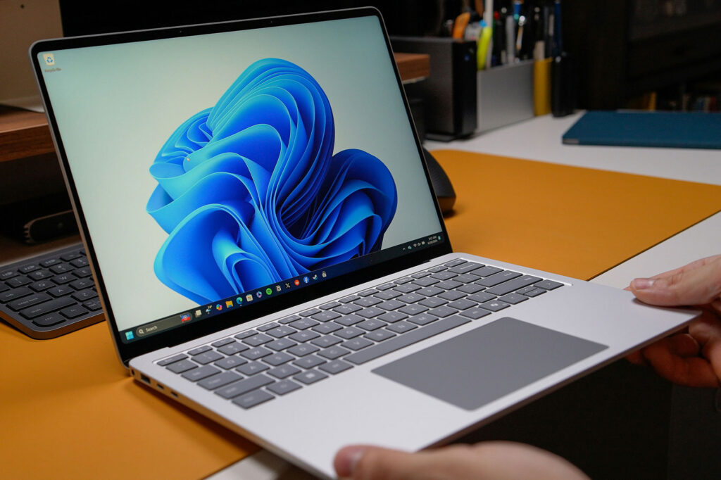 découvrez comment installer, activer gpedit.msc sur windows 11 et résoudre l'erreur "not found" facilement grâce à notre guide complet et détaillé.