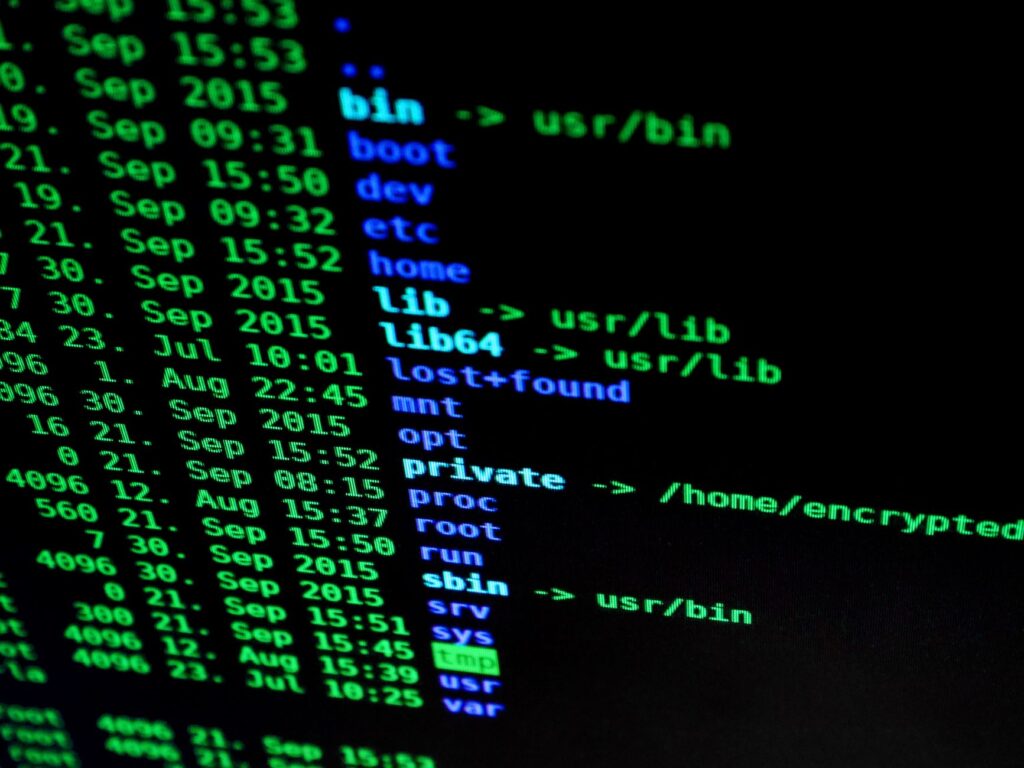 tail -f Linux comment surveiller — écran d'ordinateur affichant des fichiers log