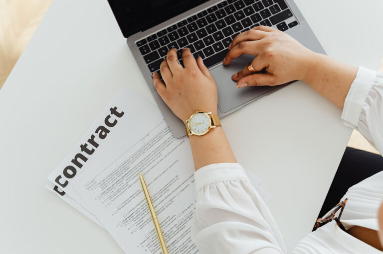 Bail de location conforme : comment l'IA aide à rédiger un contrat à jour