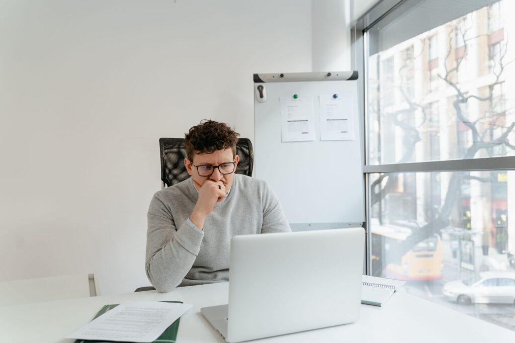 Lenteur démarrage Windows 10 causes — démarrage lent ordinateur Windows 10